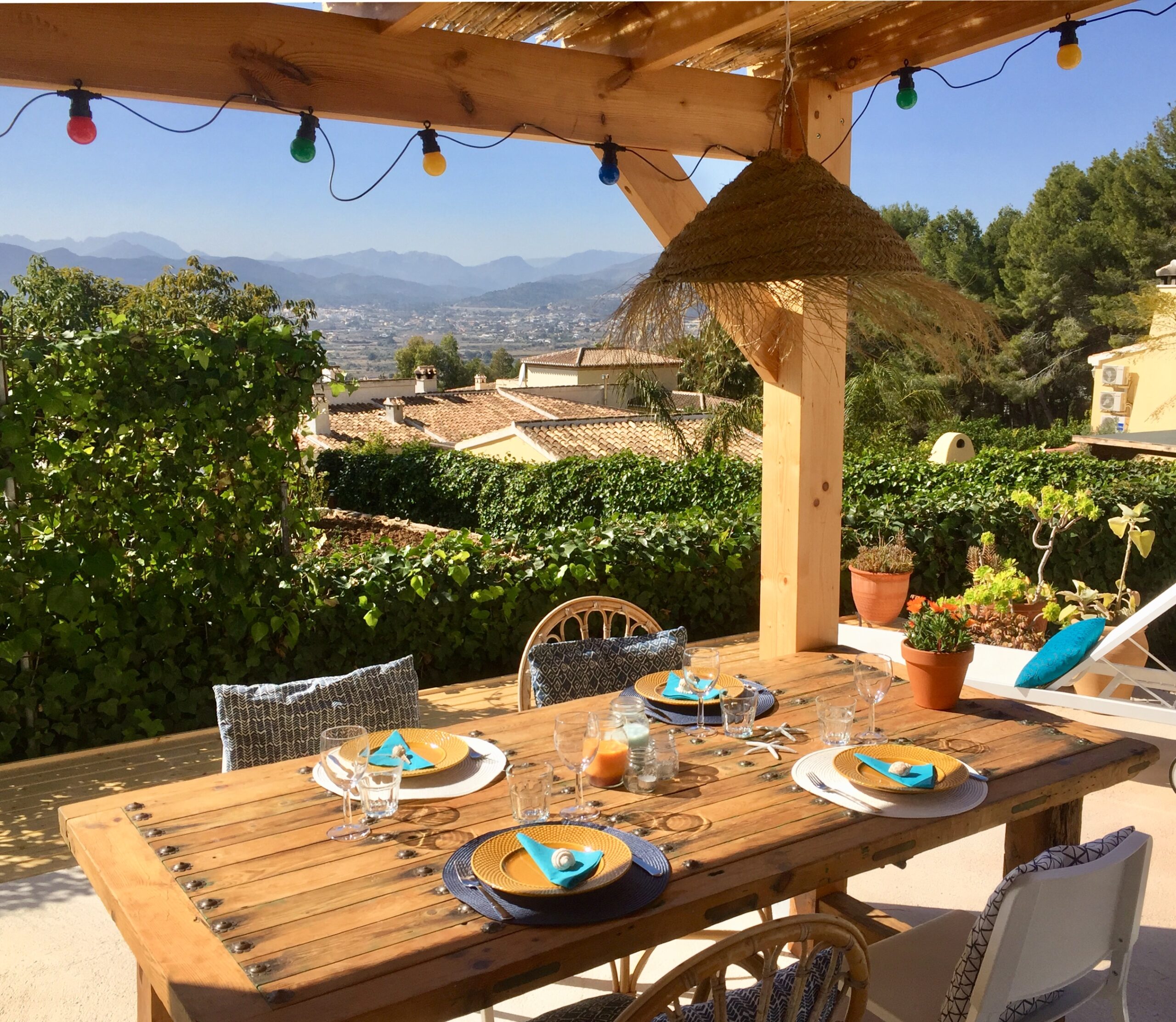 Woonkamer met uitzicht op berg Móntgo